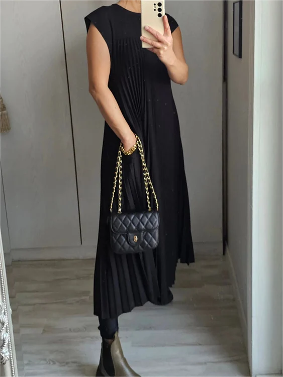 Sleeveless Pleated Simple Solid Color Dress