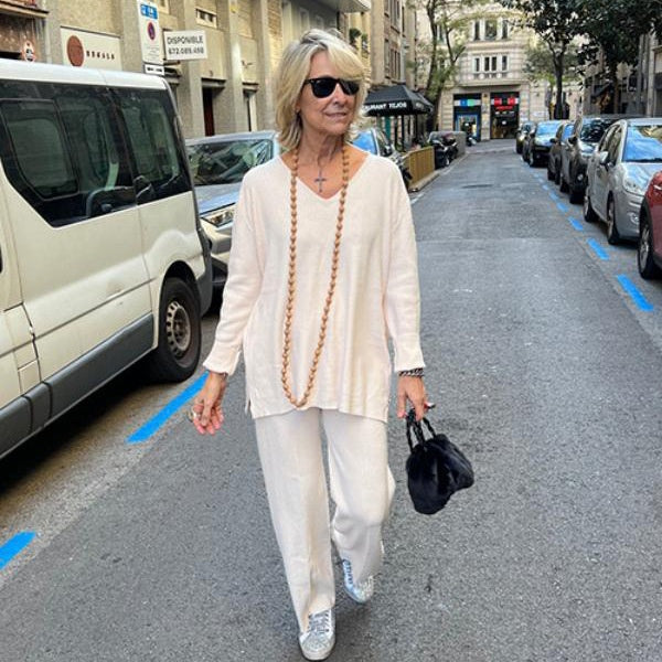 đNew for autumnâ¨V-Neck Top & Wide-Leg Pants 2-Piece Set